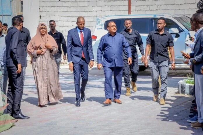 Mayor of Mogadishu oversees distribution of medical equipment to 16 health centers.