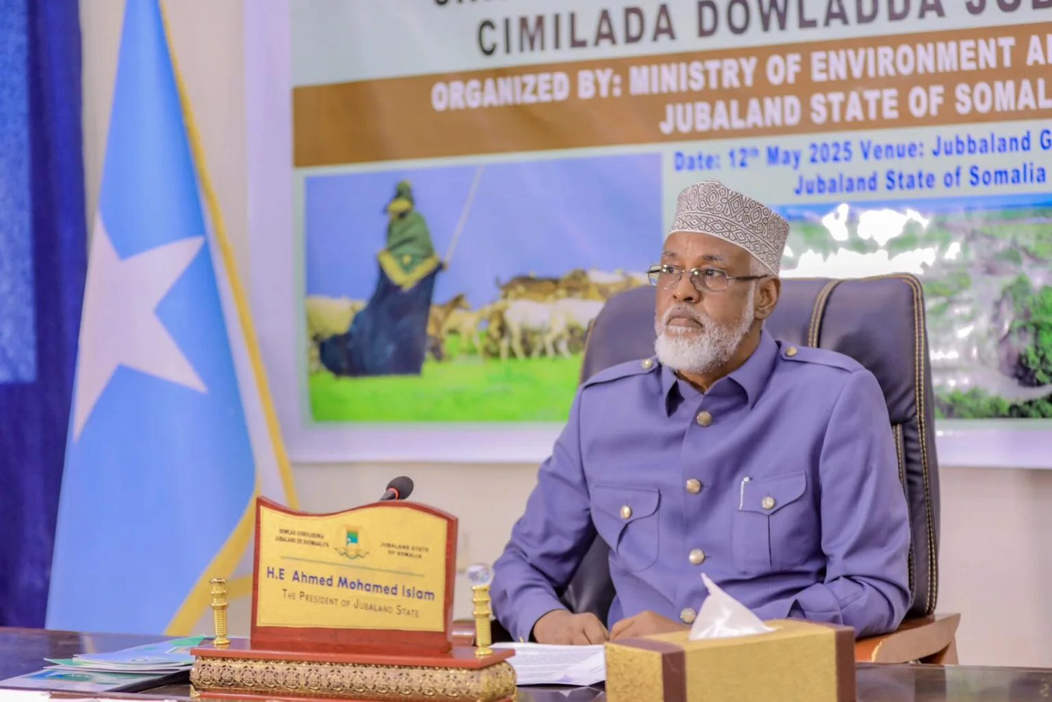 Dowlad-goboleedka Jubaland ayaa si cad uga hor yimid go’aanka Dowladda Federaalka Soomaaliya ee lagu doonayo in lagu buriyo heshiisyadii ay horay ula gashay Imaaraadka Carabta. Jubaland waxay sheegtay in heshiisyada la xiriira horumarinta, ganacsiga iyo amniga ay ka mid yihiin awoodaha ay Dastuur ahaan u leedahay, sidaas darteedna aysan Dowladda Federaalka xaq u lahayn inay baabi’iso ama wax ka beddesho. Waxay sidoo kale xaqiijisay in heshiisyadaasi sii shaqaynayaan ilaa ay iyadu go’aan ka gaarto.